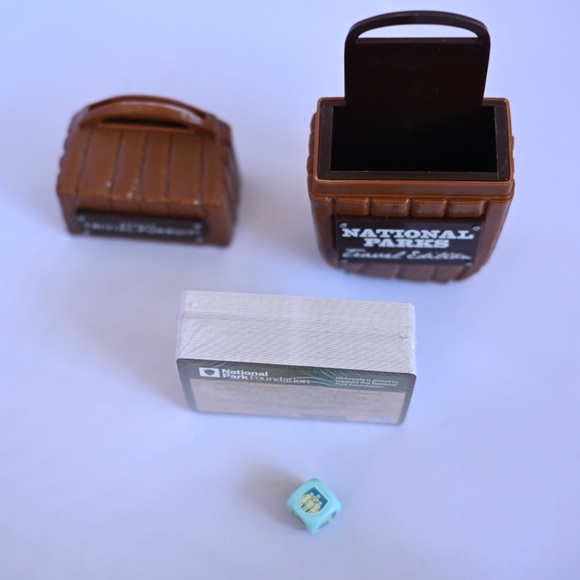 Trivial Pursuit: National Parks - Travel Edition 100th Anniversary USAopoly NWT - Picture 3 of 9